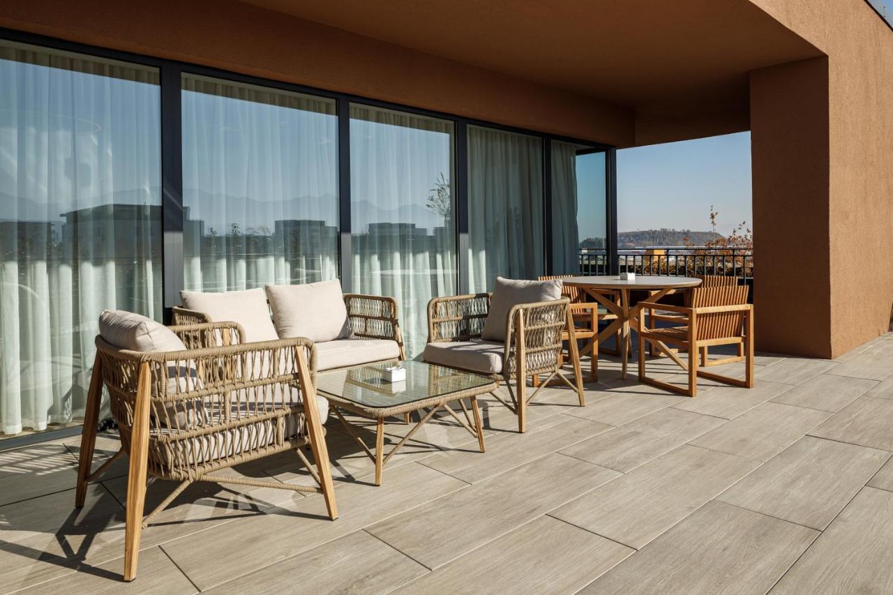 Qosmo Brasov Hotel ภายนอก รูปภาพ