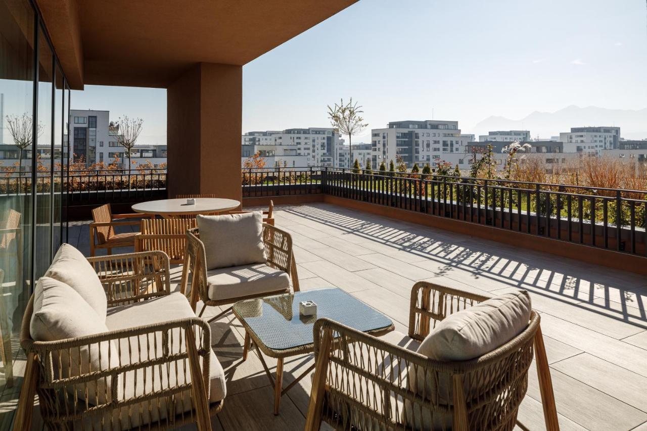 Qosmo Brasov Hotel ภายนอก รูปภาพ