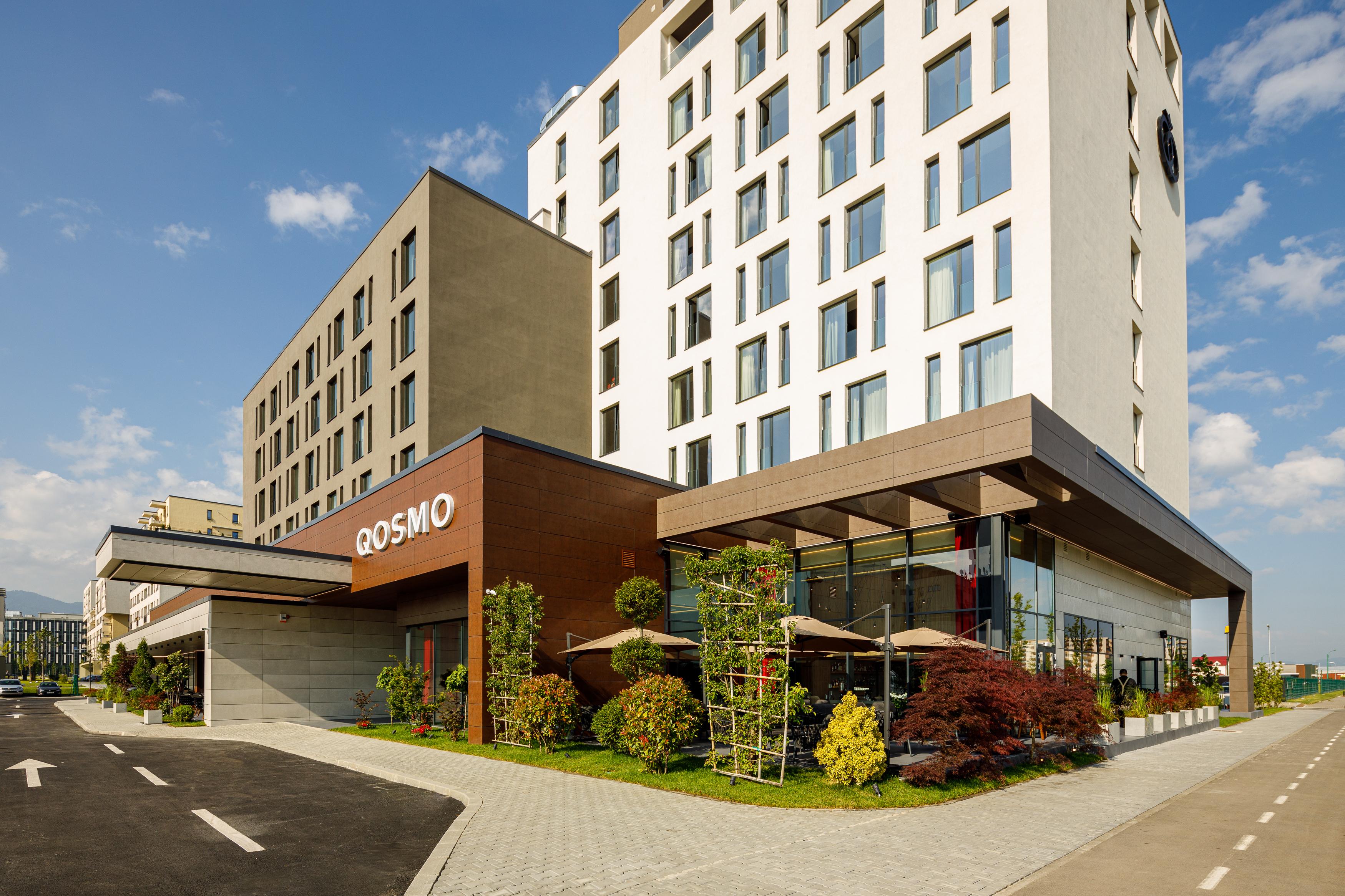 Qosmo Brasov Hotel ภายนอก รูปภาพ