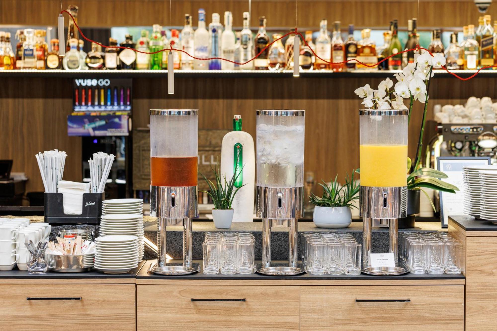 Qosmo Brasov Hotel ภายนอก รูปภาพ